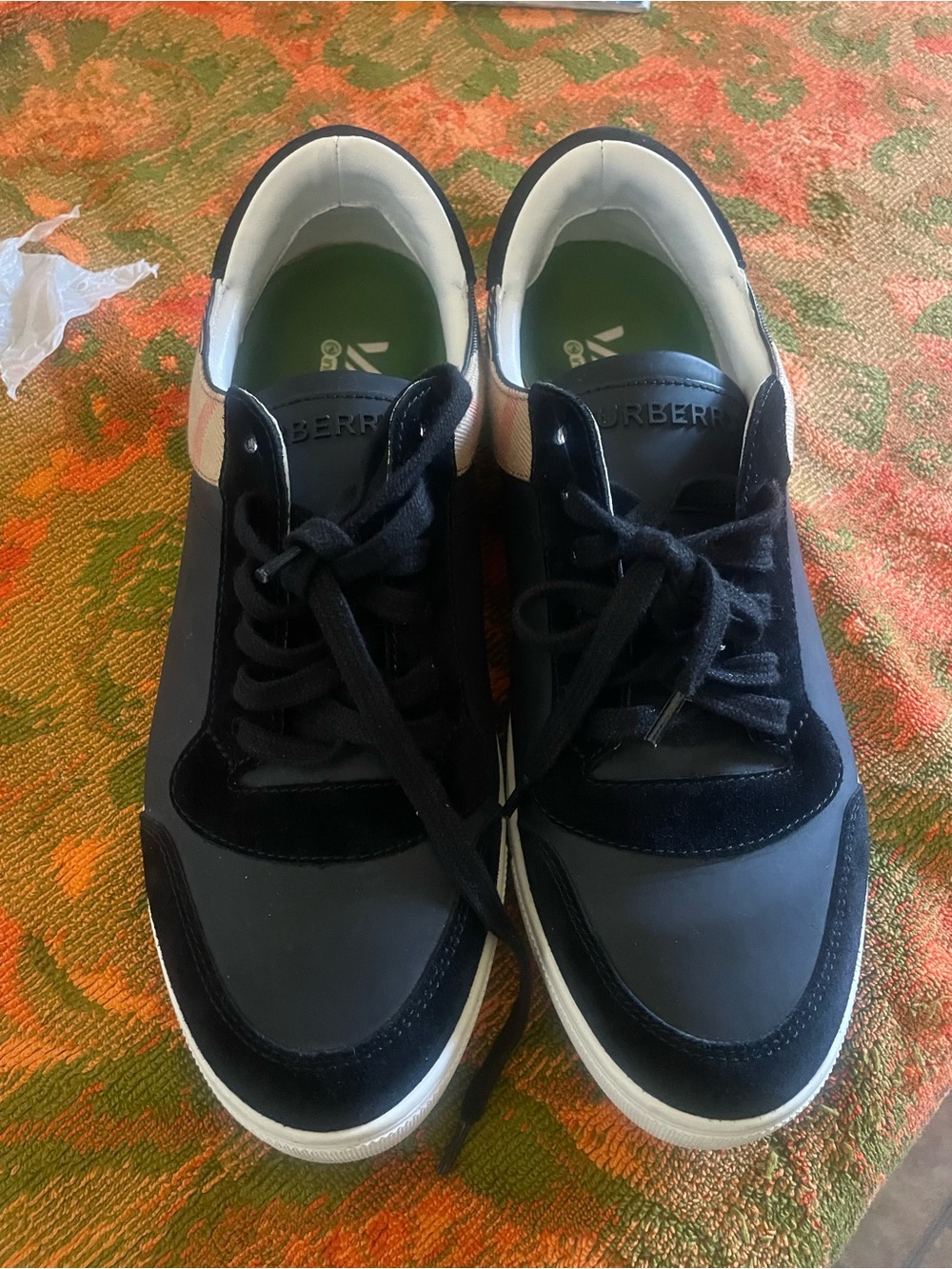 Burberry Black and White Men’s Low-Top Sneakers